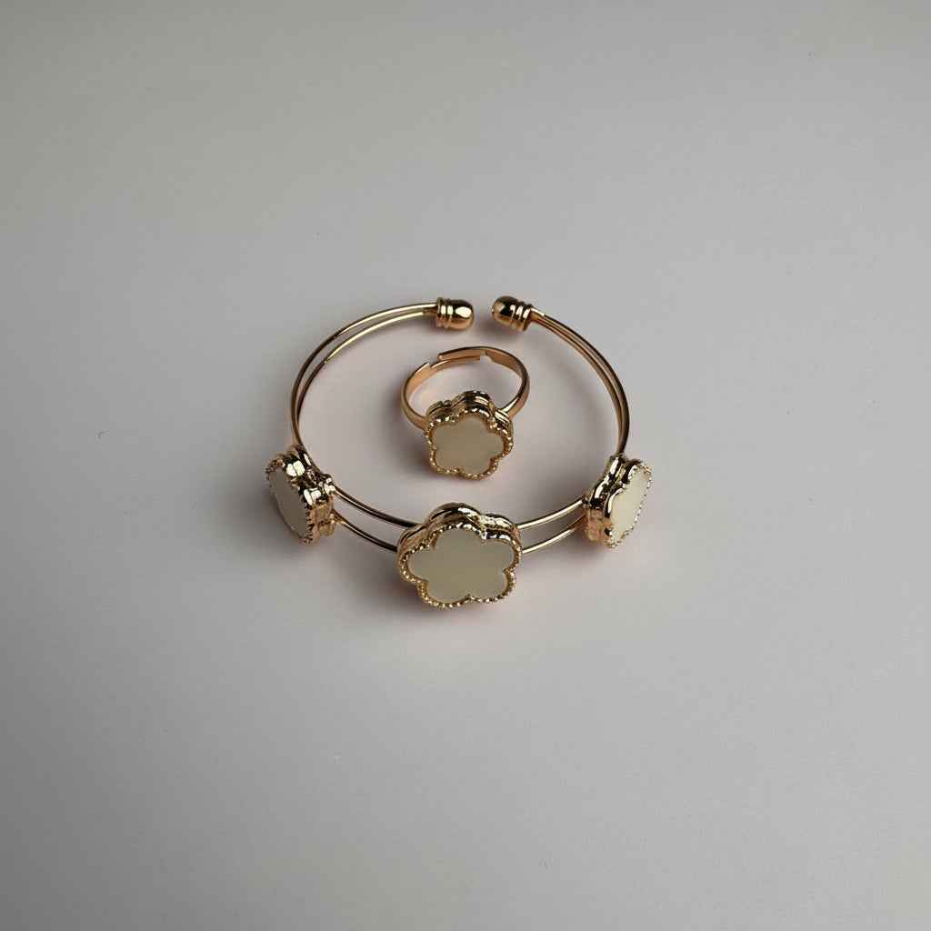 سوارة و خاتم للأطفال ٠-٤ سنوات