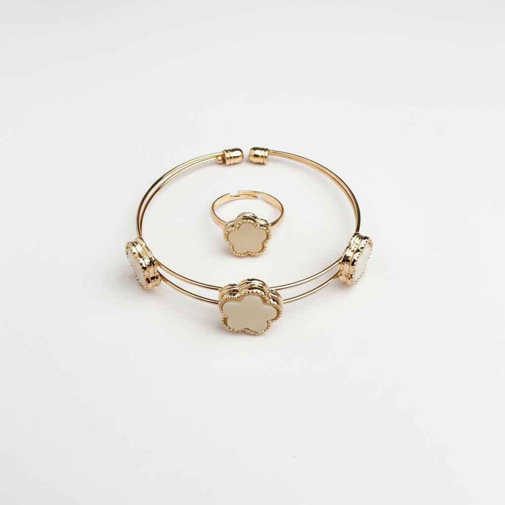 سوارة و خاتم للأطفال ٤-١٤ سنة