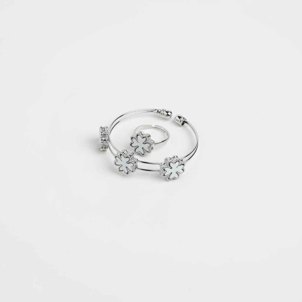 سوارة و خاتم للأطفال ٠-٤ سنوات