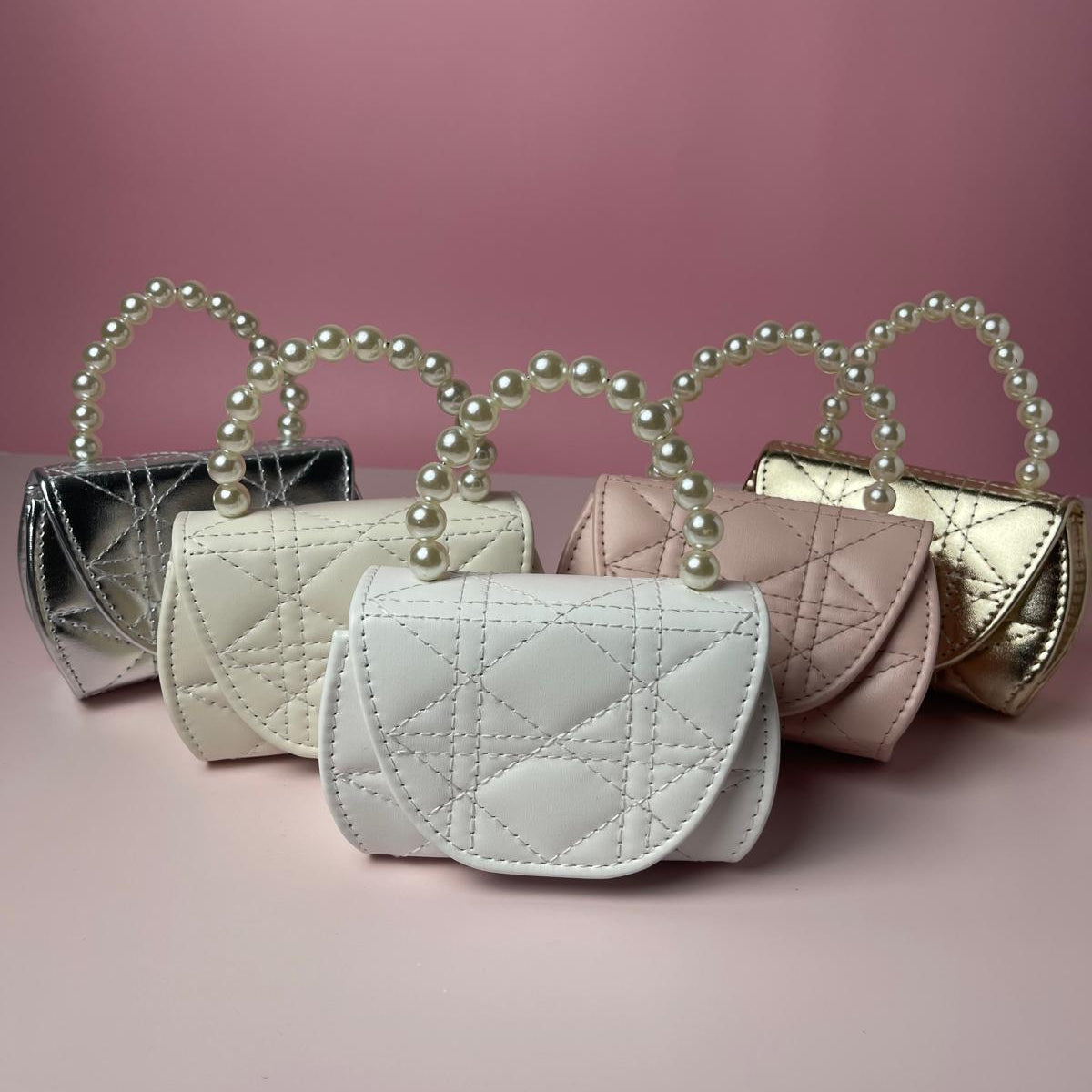 شنطة أطفال - وسط