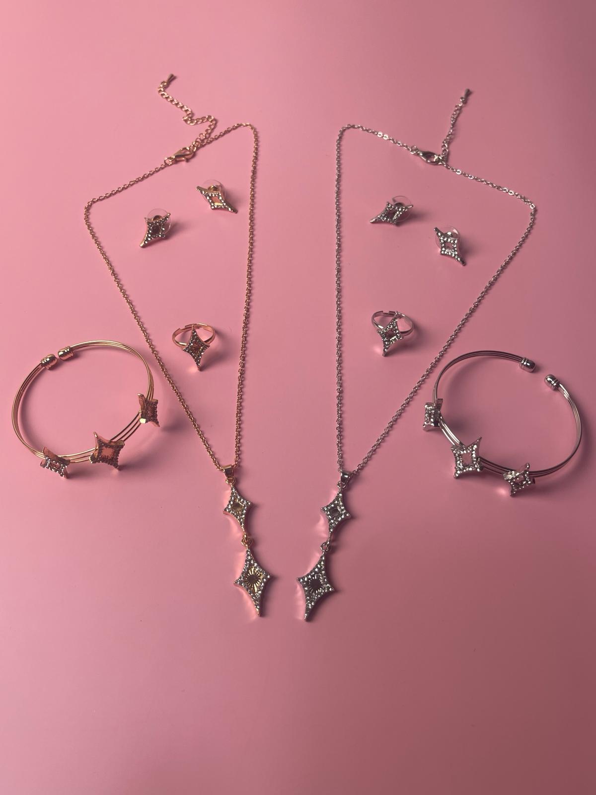 طقم اكسسوار