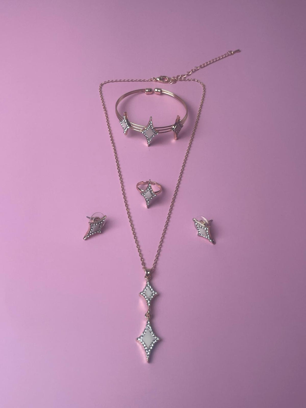 طقم اكسسوار