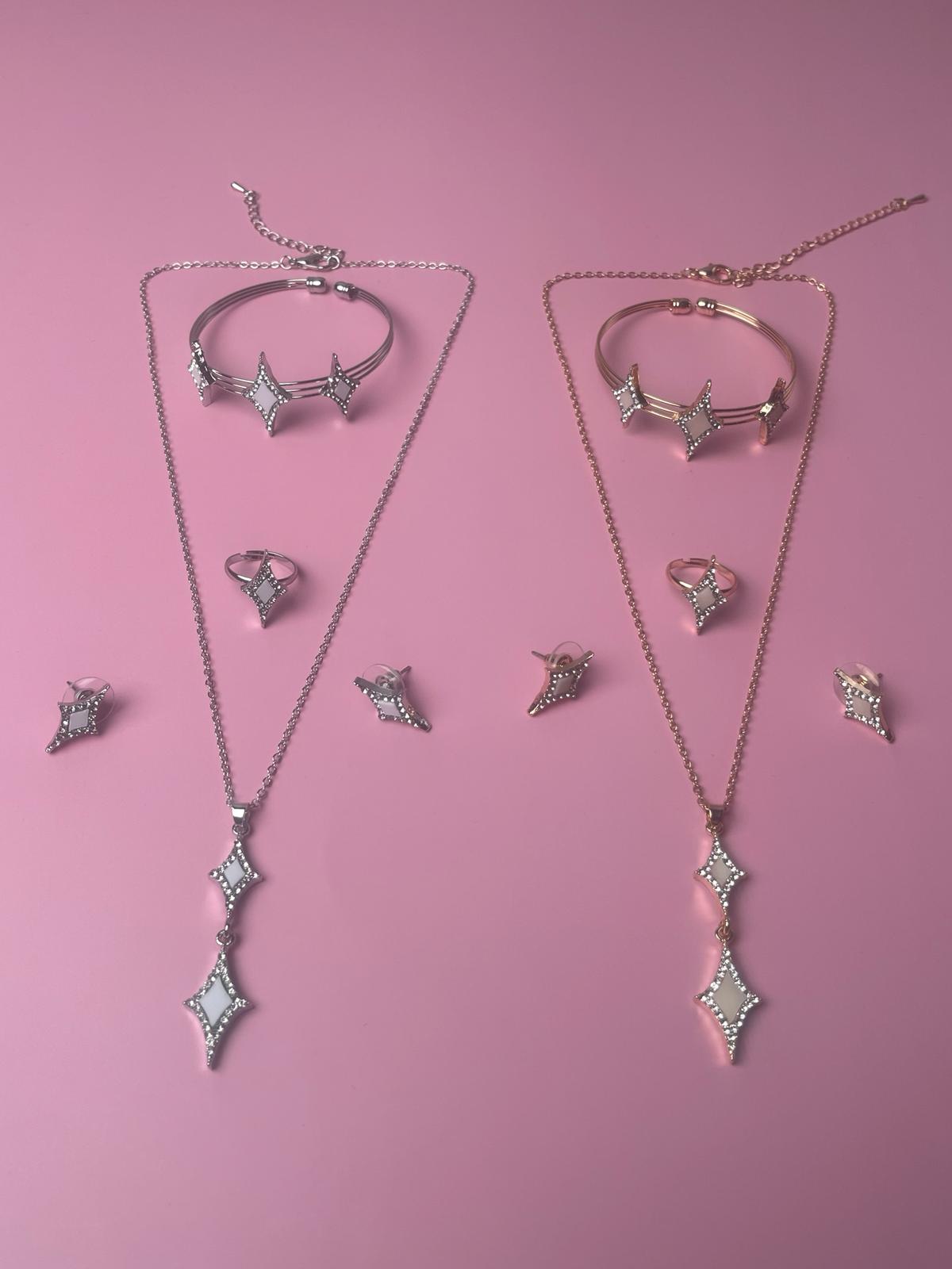 طقم اكسسوار