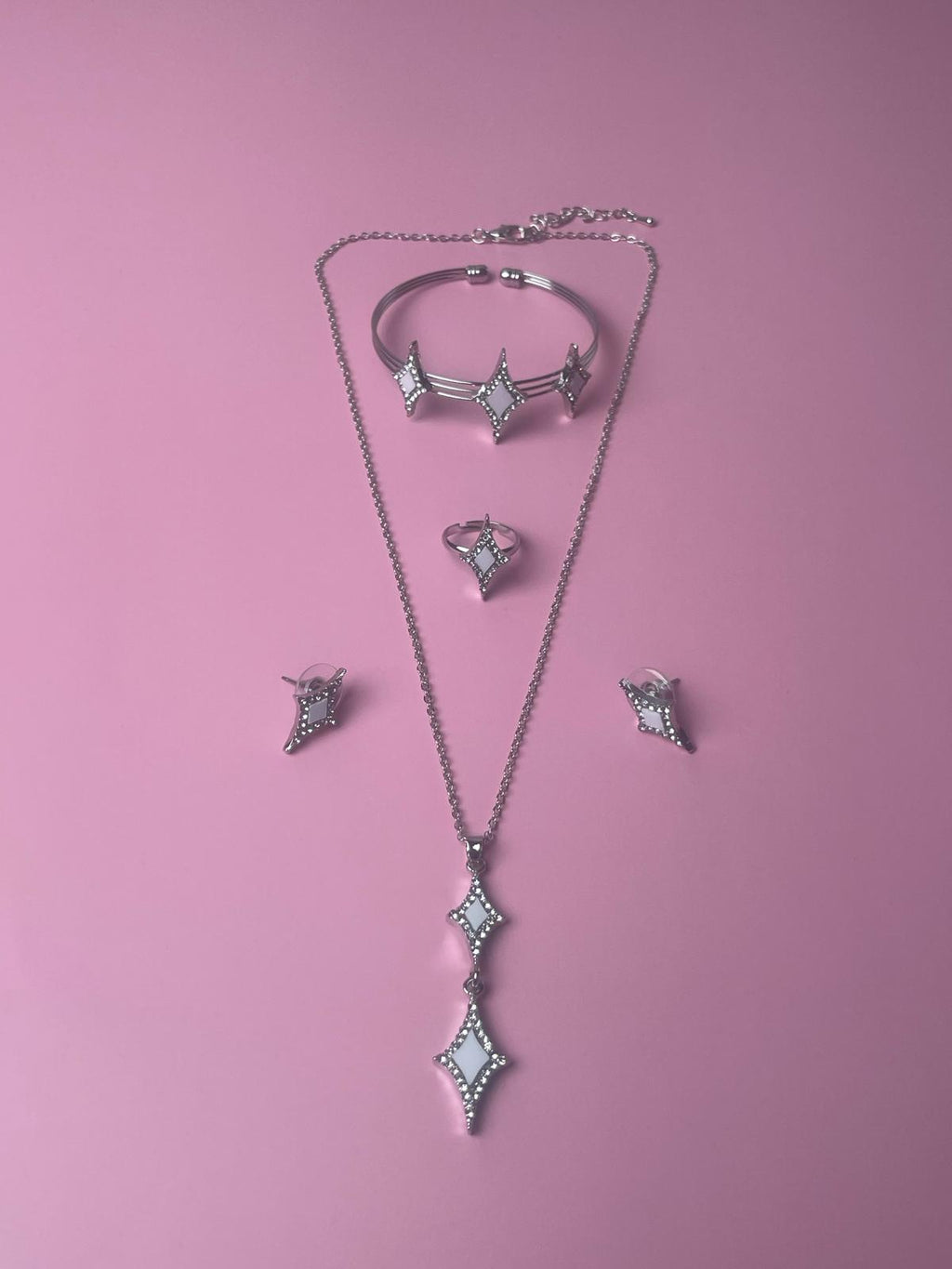 طقم اكسسوار