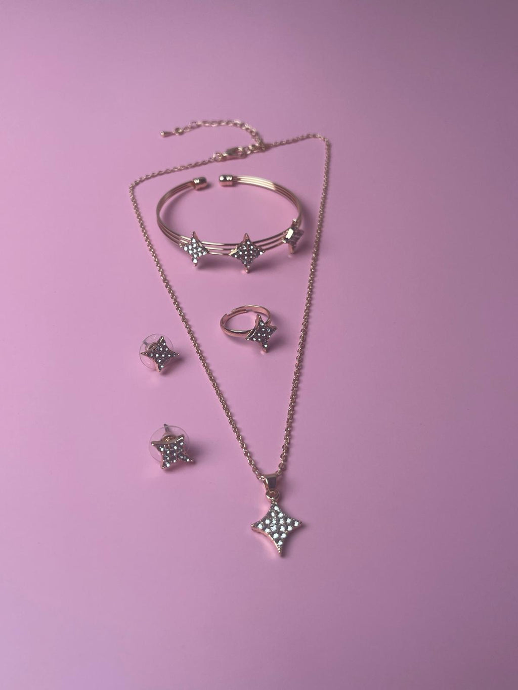 طقم اكسسوار