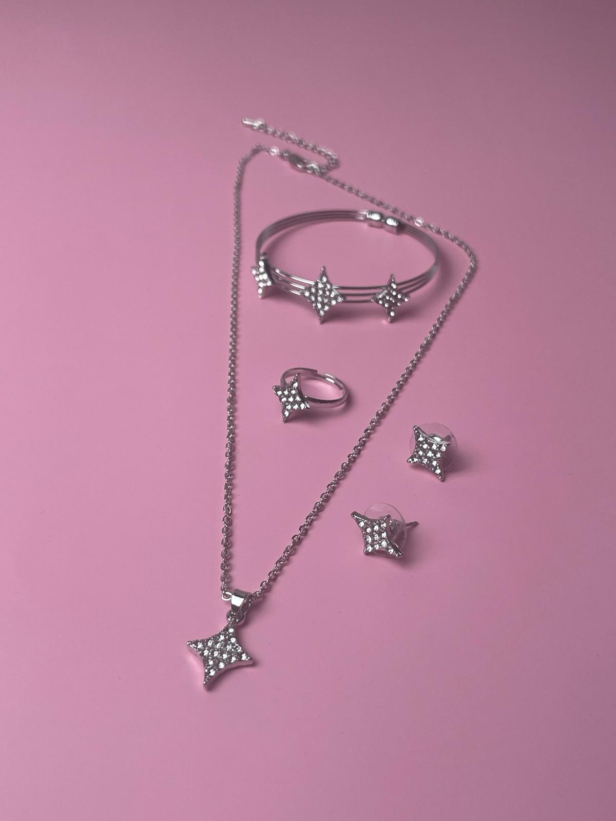 طقم اكسسوار