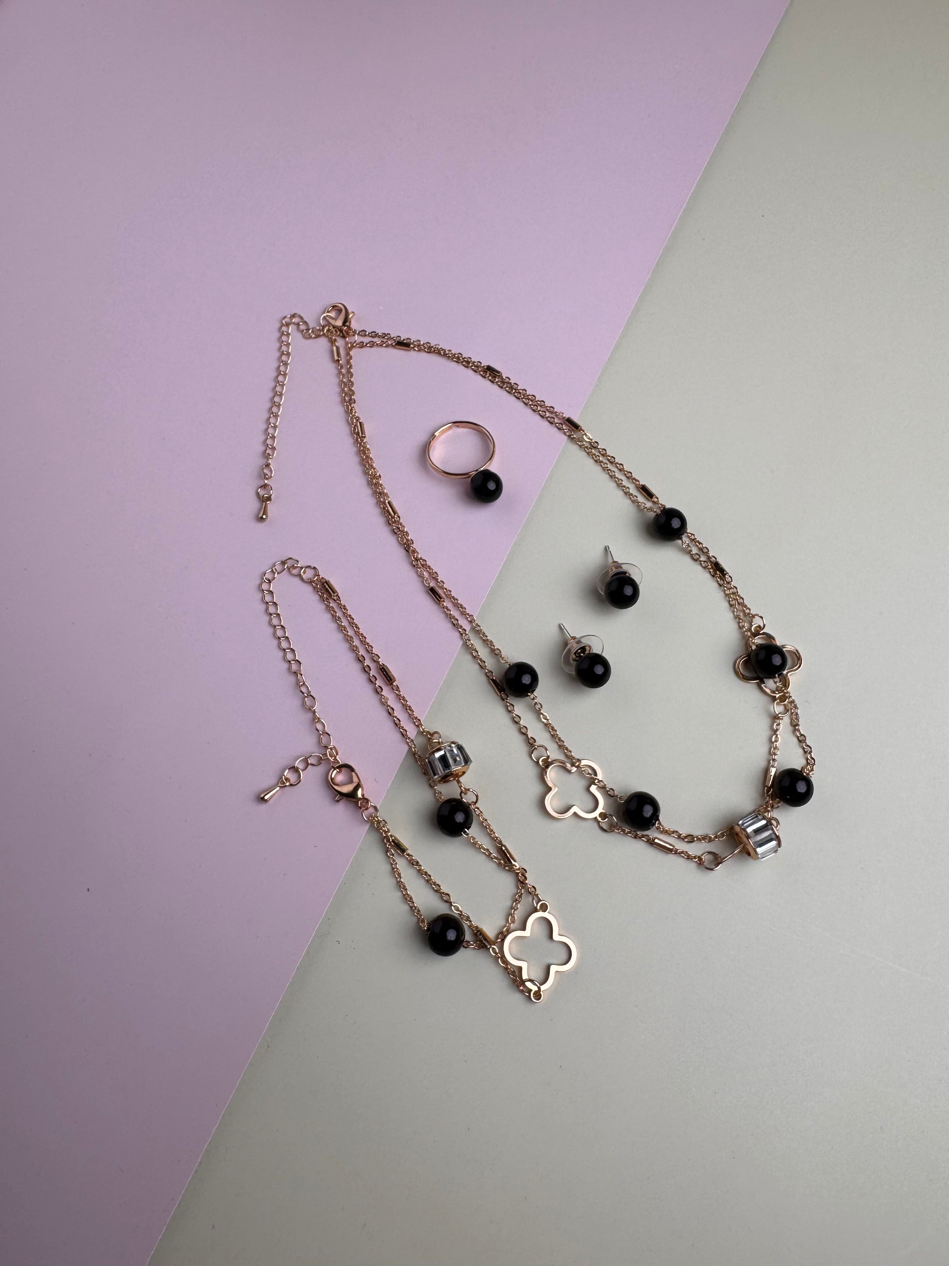 طقم اكسسوار