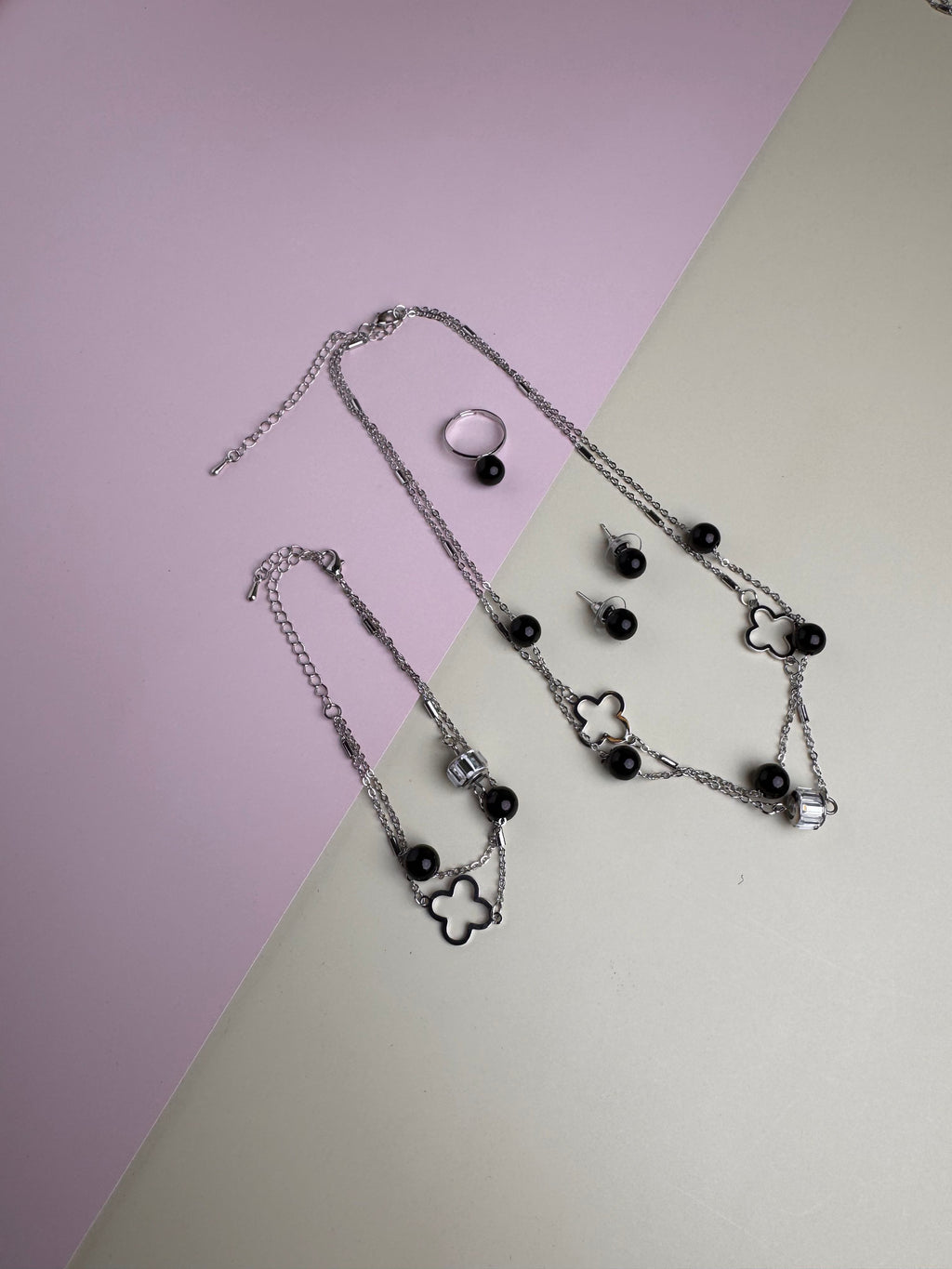 طقم اكسسوار