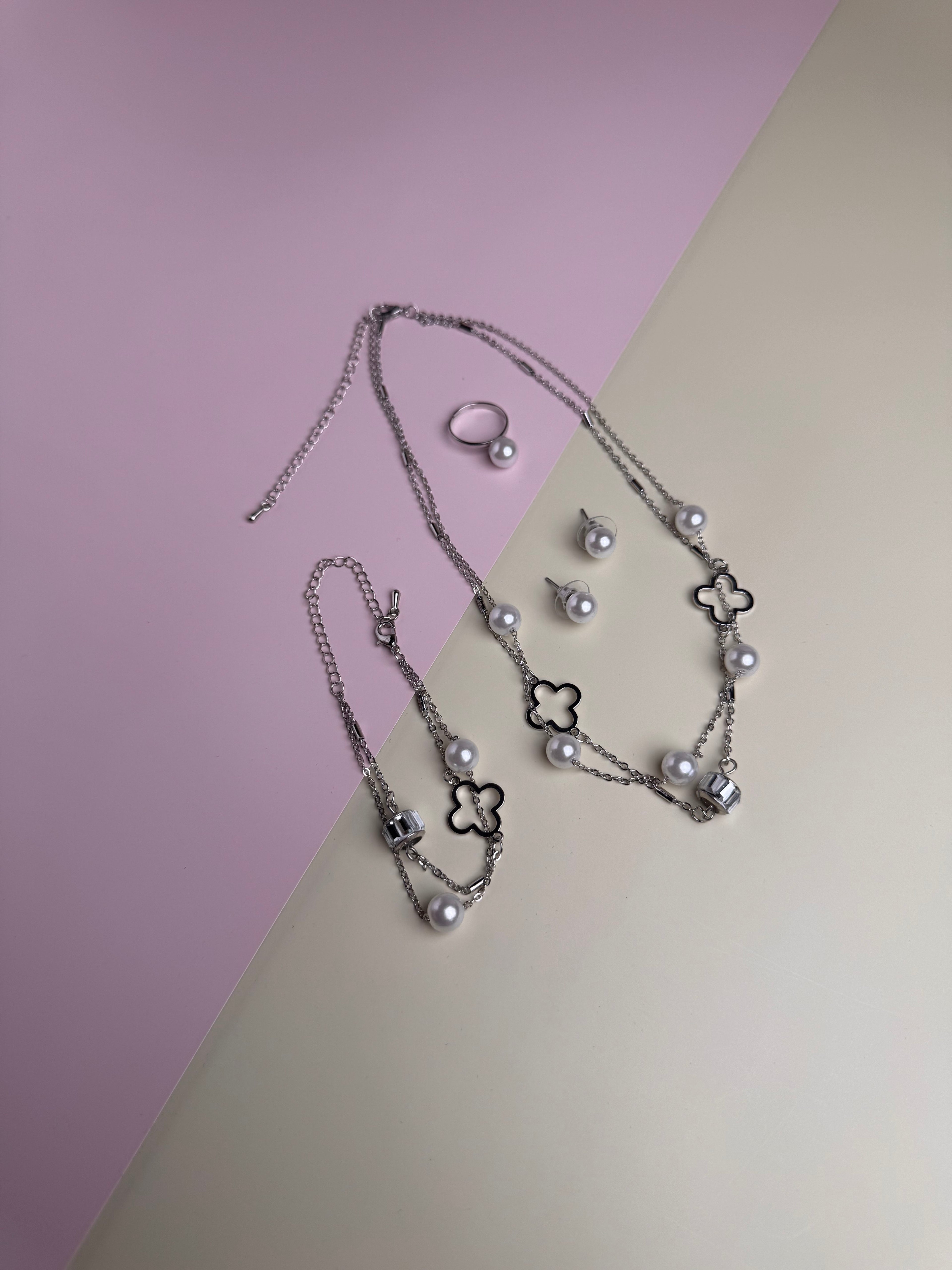 طقم اكسسوار