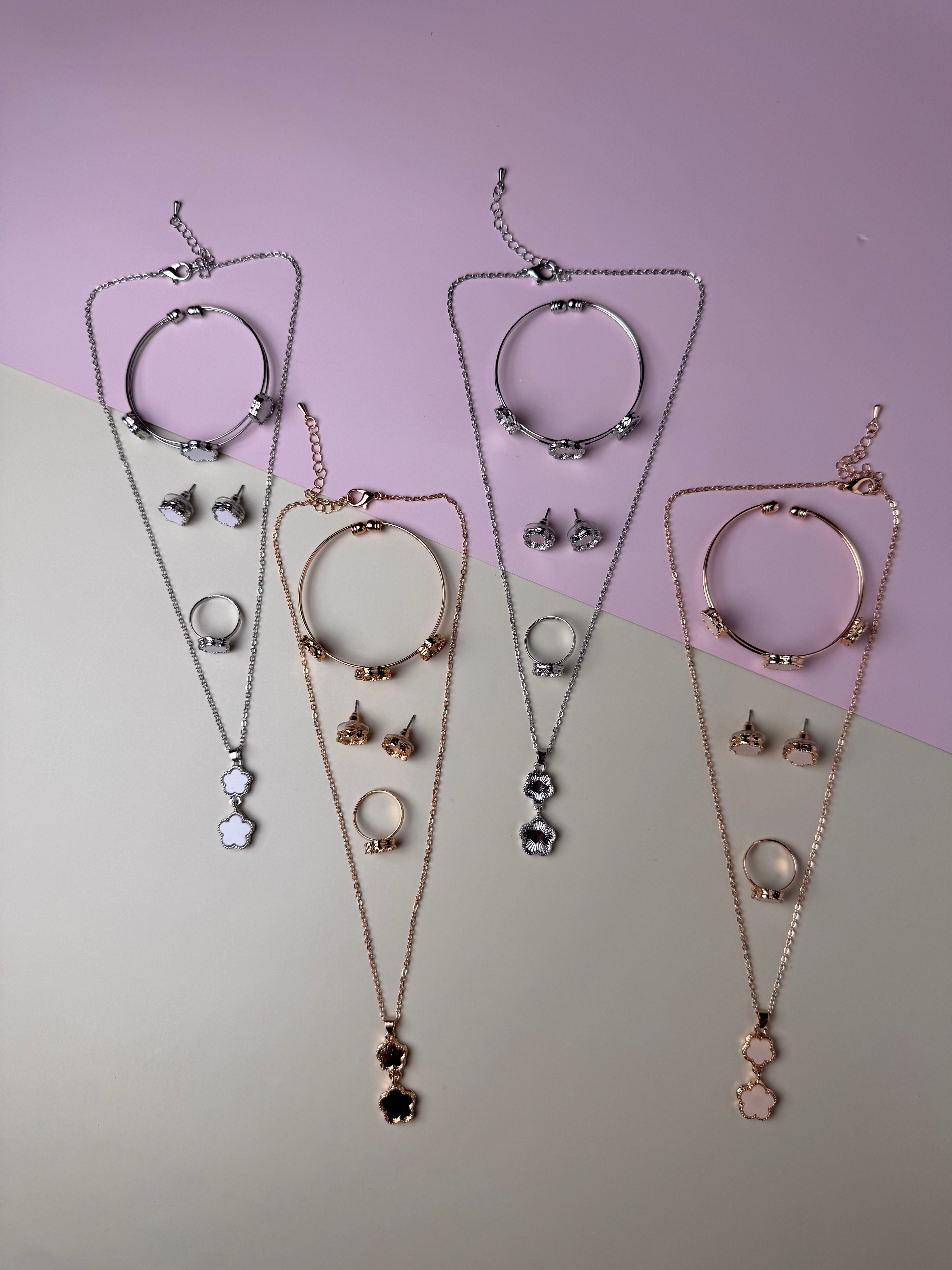 طقم أكسسوارات كامل