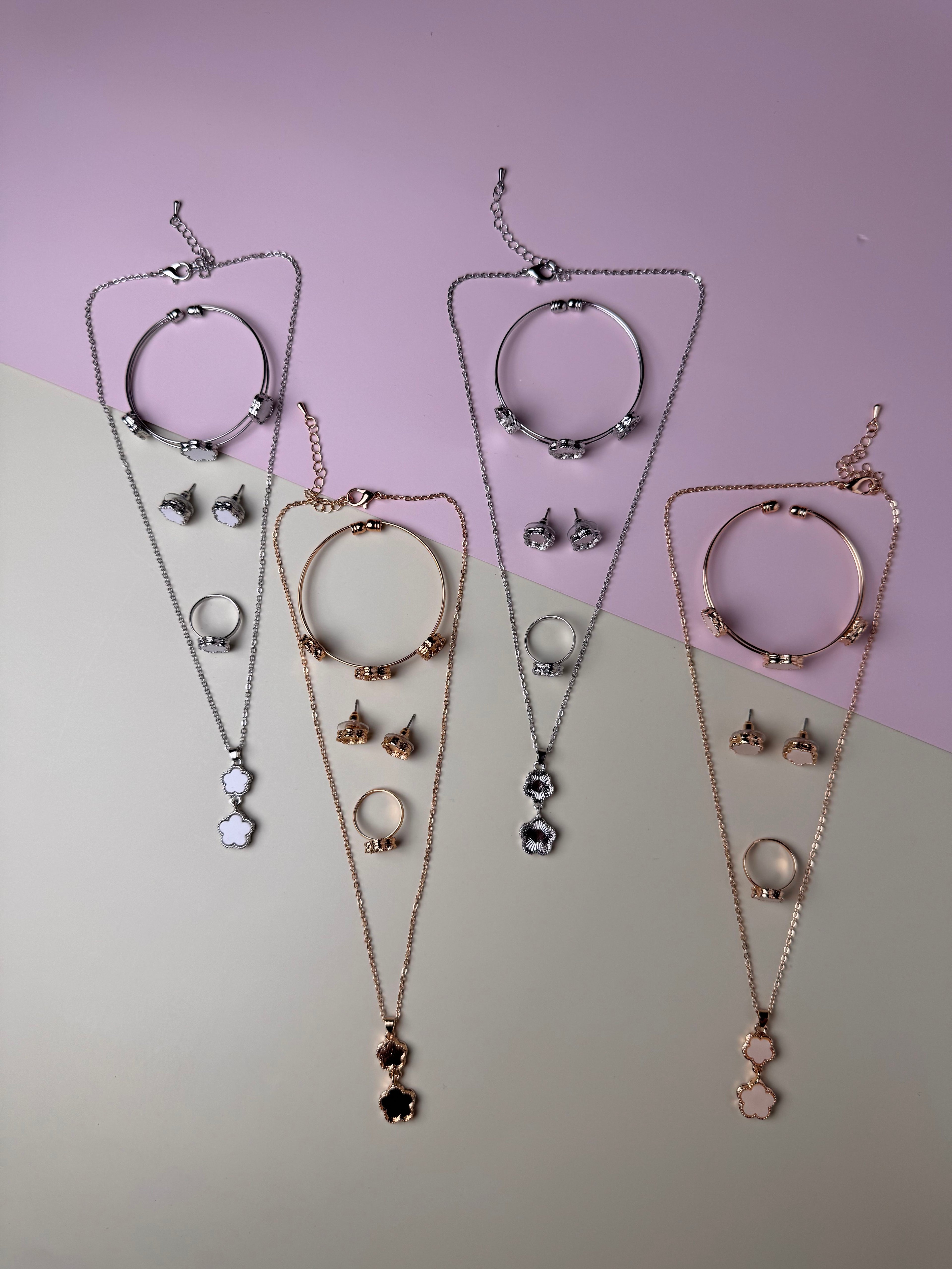 طقم اكسسوار