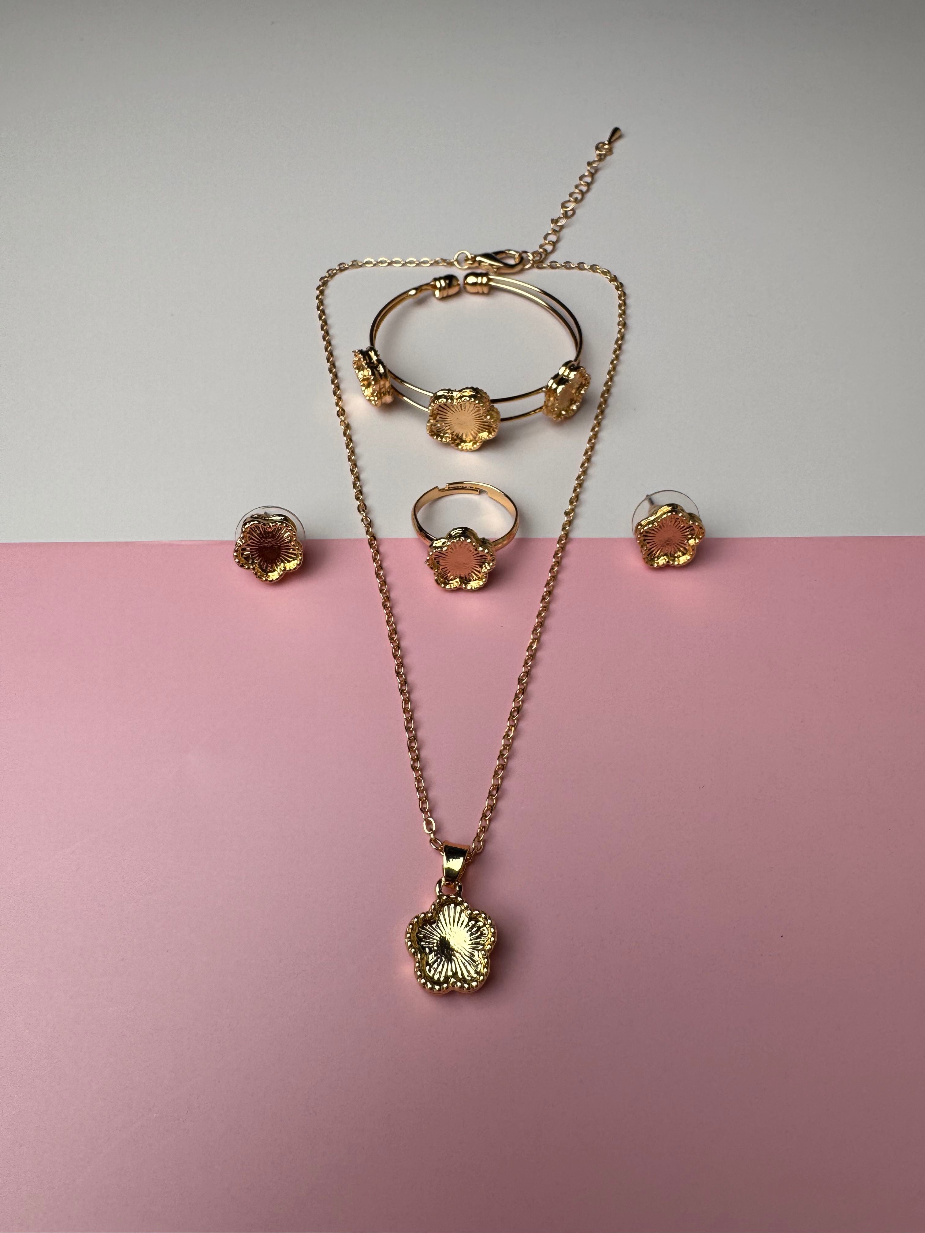 طقم أكسسوارات كامل