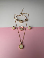 طقم أكسسوارات كامل