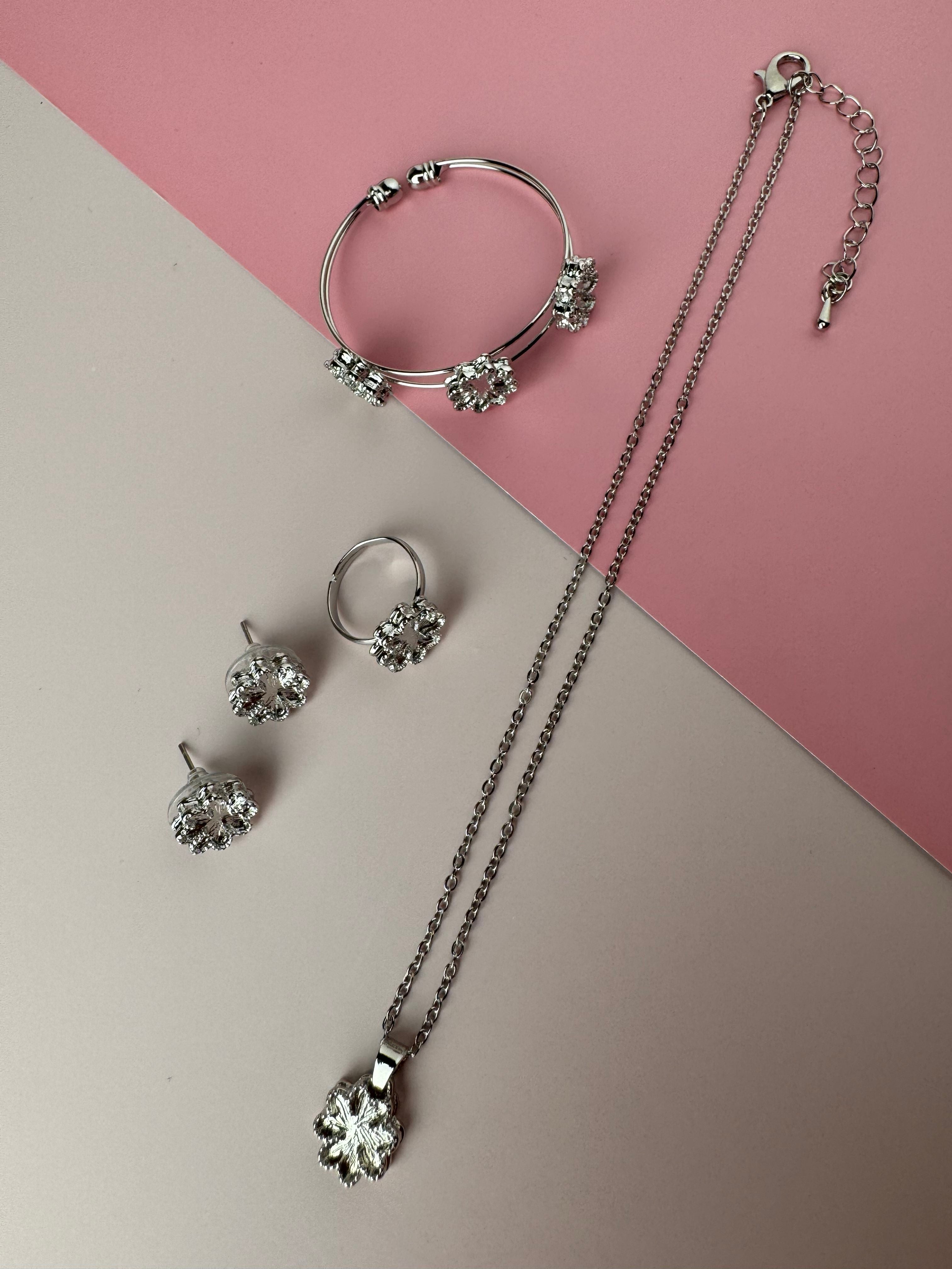 طقم أكسسوارات كامل