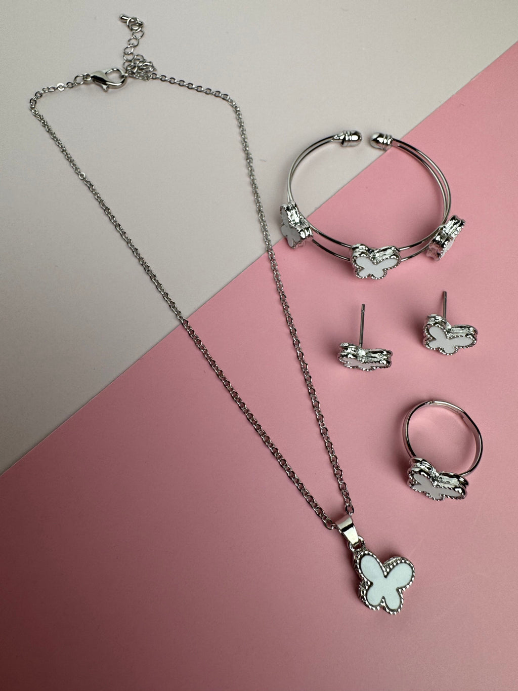 طقم اكسسوار