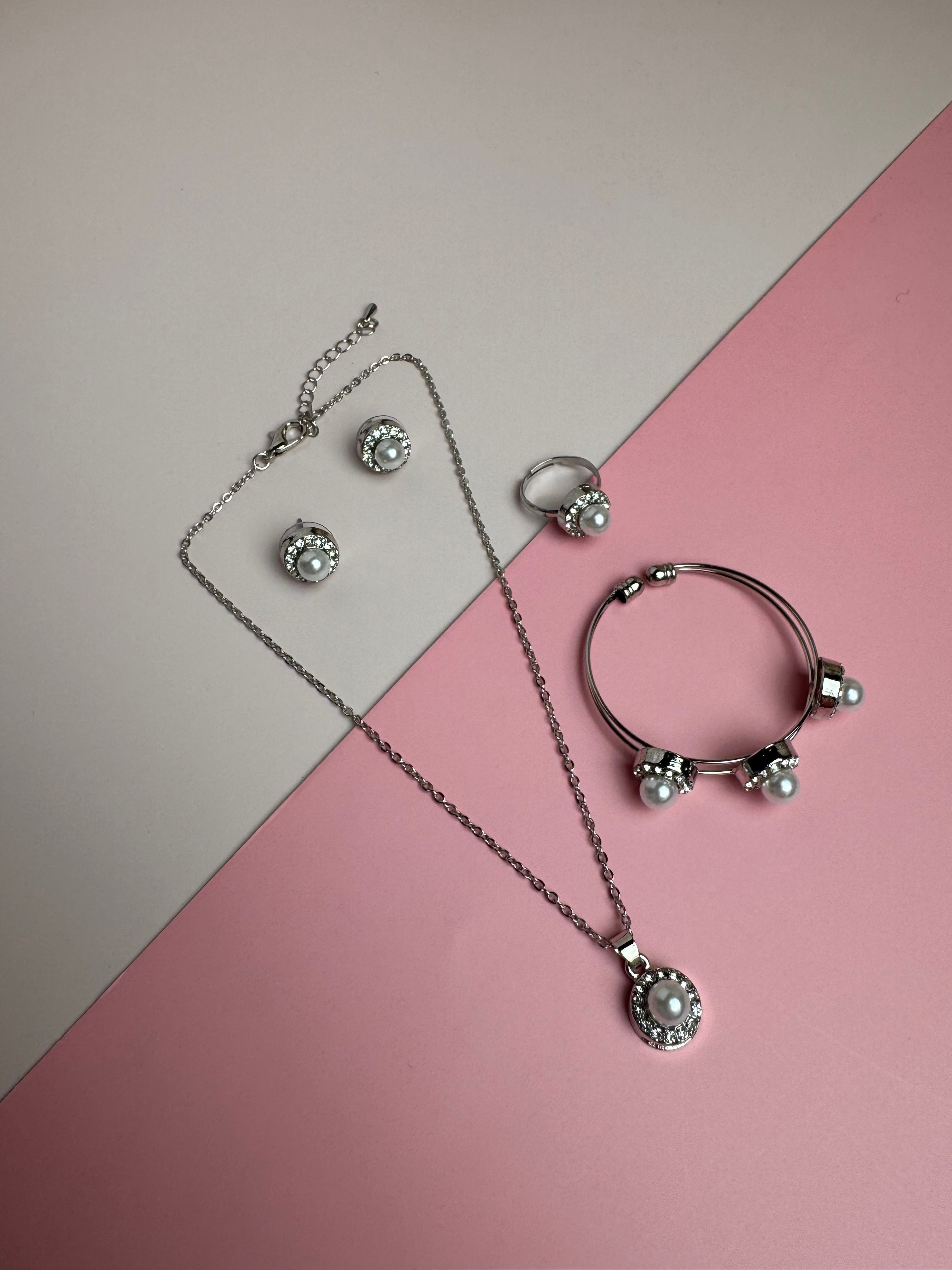 طقم أكسسوارات كامل