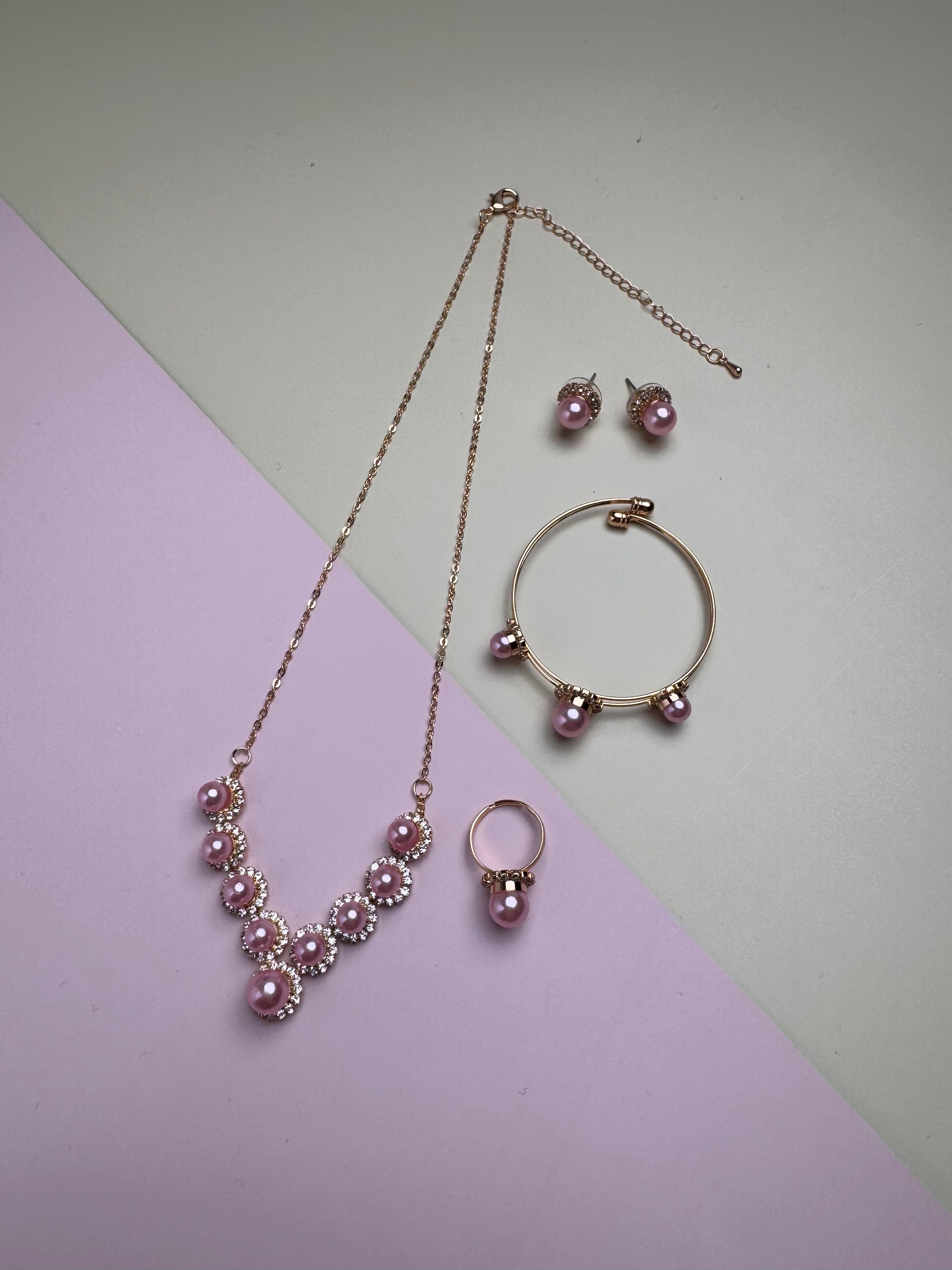 طقم اكسسوار