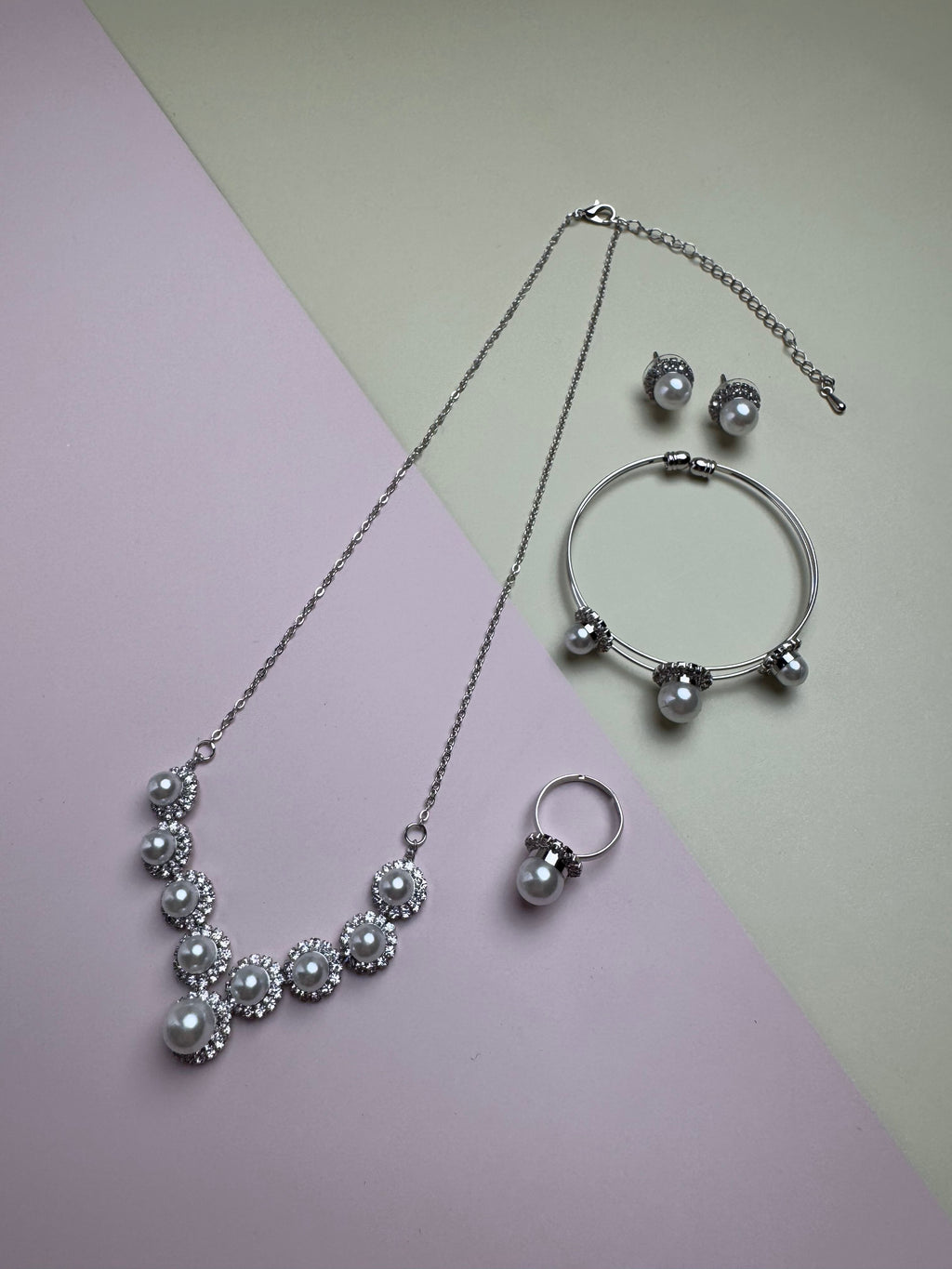 طقم اكسسوار